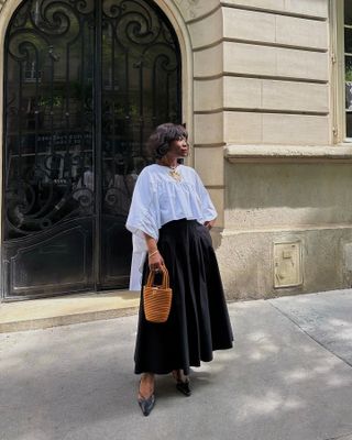 influencer wearing a poplin maxi skirt